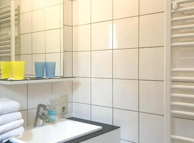 Lille Hues * Βέστερλαντ